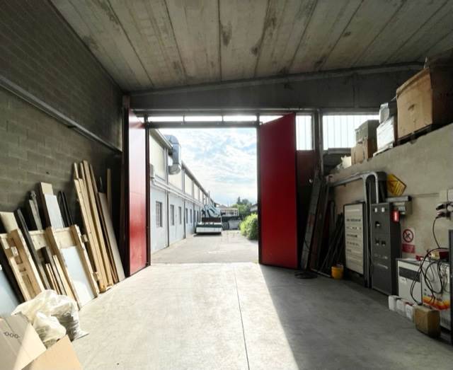 Photo 8
